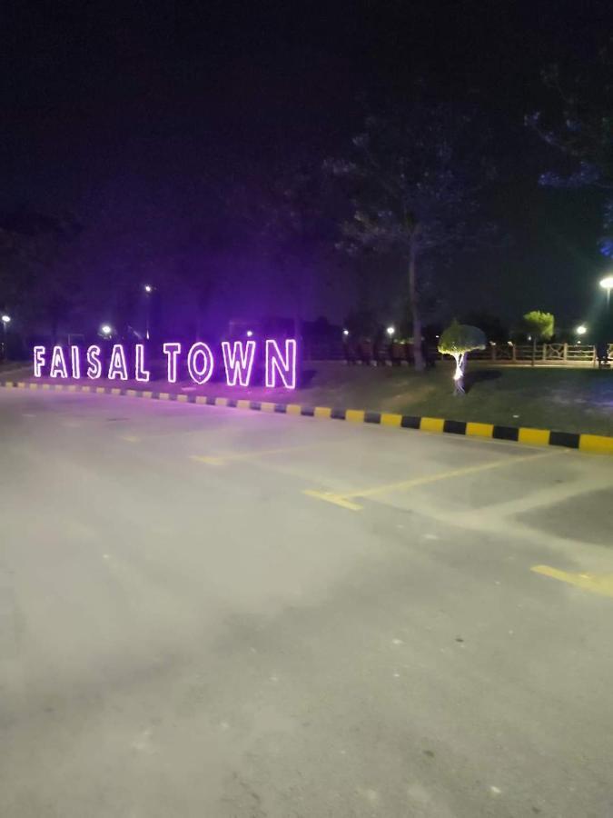 Lavish Residency Guest House Fasial Town ラーワルピンディー エクステリア 写真