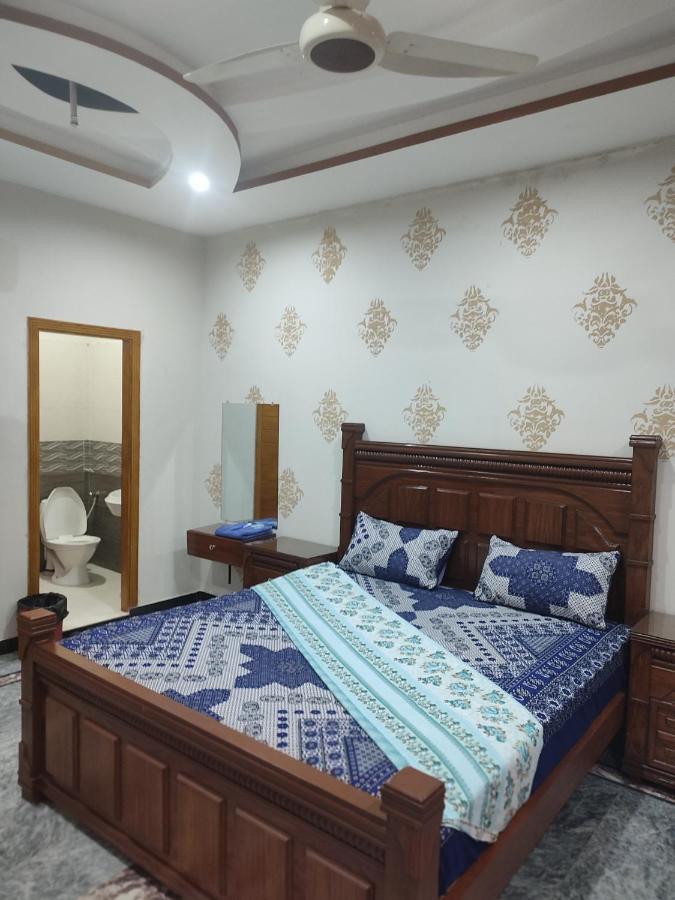 Lavish Residency Guest House Fasial Town ラーワルピンディー エクステリア 写真