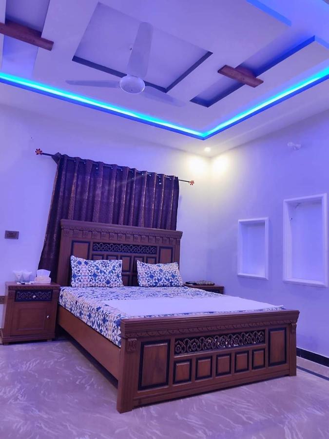 Lavish Residency Guest House Fasial Town ラーワルピンディー エクステリア 写真