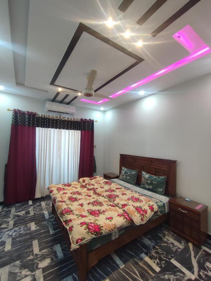 Lavish Residency Guest House Fasial Town ラーワルピンディー エクステリア 写真