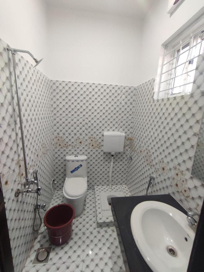Lavish Residency Guest House Fasial Town ラーワルピンディー エクステリア 写真