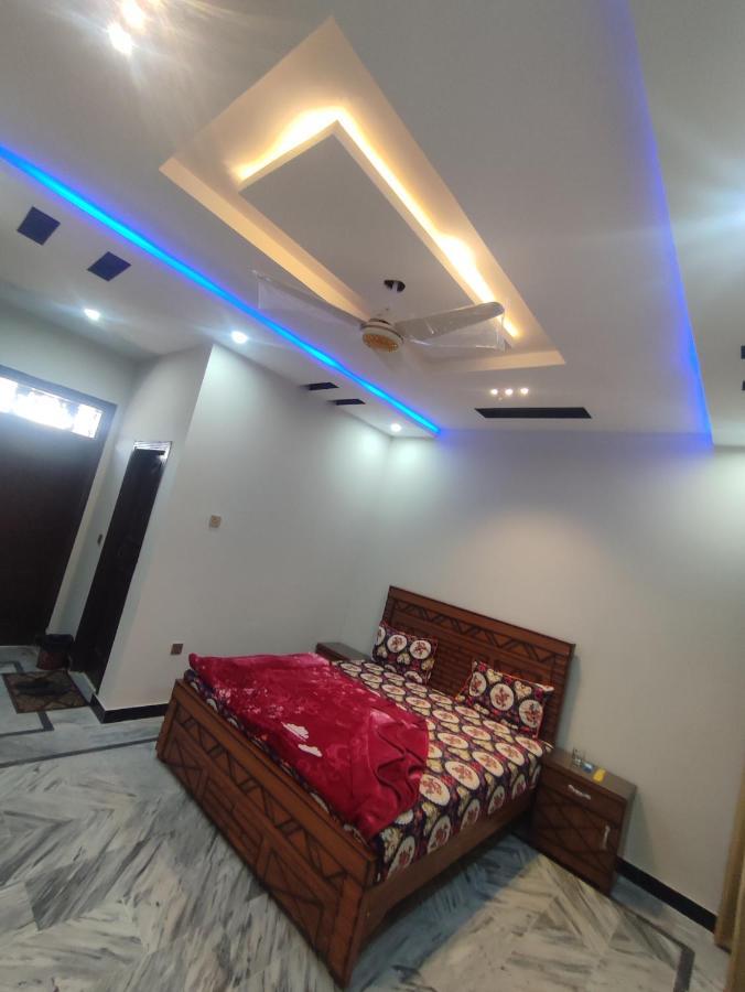 Lavish Residency Guest House Fasial Town ラーワルピンディー エクステリア 写真