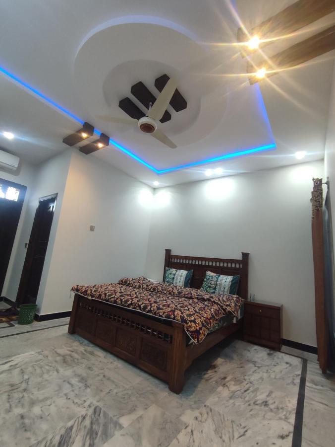Lavish Residency Guest House Fasial Town ラーワルピンディー エクステリア 写真