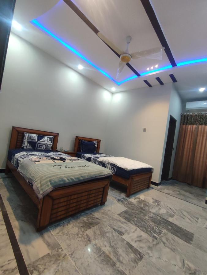 Lavish Residency Guest House Fasial Town ラーワルピンディー エクステリア 写真